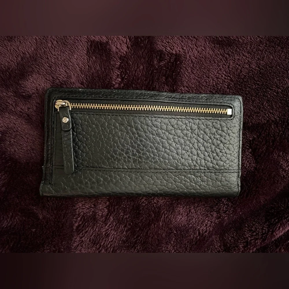 Kate Spade ♠️ Wallet - Picture 2 of 4